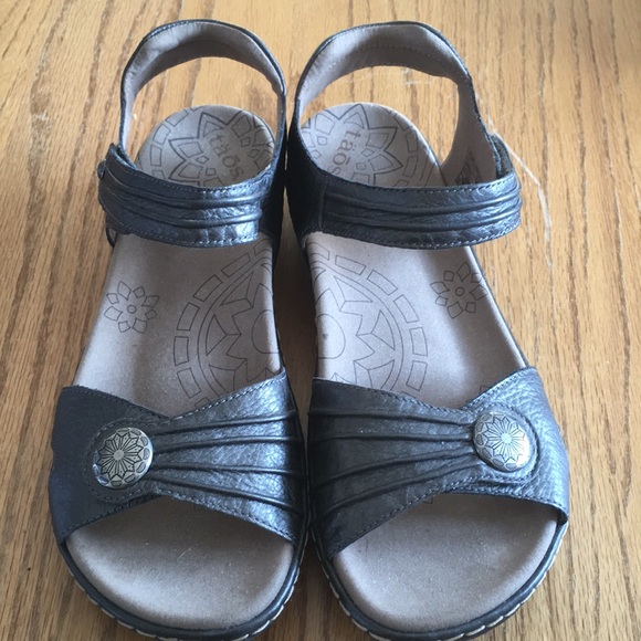 Taos Footwear Shoes | Taos Escape Sandals Size 1 | Poshmark